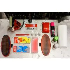 Údržba a mazání lyží: jak pečovat o skluznici krok za krokem