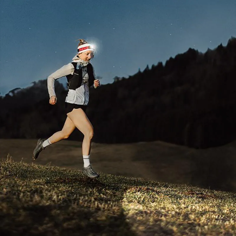 Čelovka Fenix HM62-T - 1200 lm, součástí Li-ion akumulátor 18650 18650 mAh, magma - 18